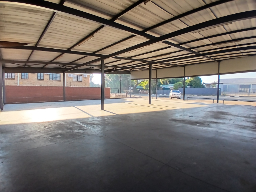 To Let commercial Property for Rent in Lower Bo-dorp North West